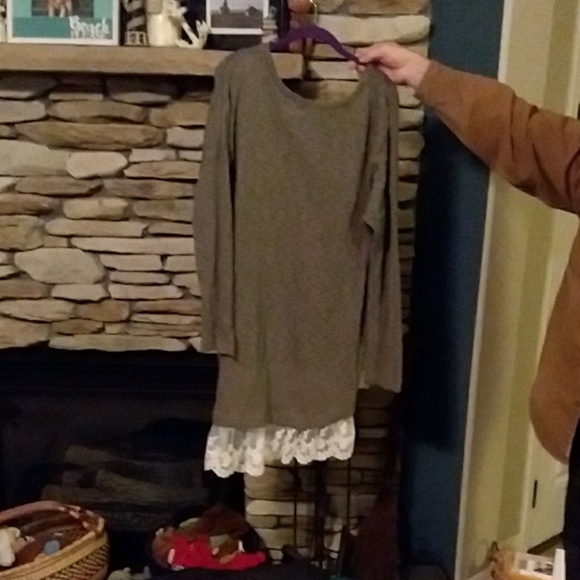 Tunic - Picture 2 of 2